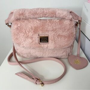 Juicy Couture LUXADELIC FLAP CROSSBODY
FLAMINGO Shoulder Bag.